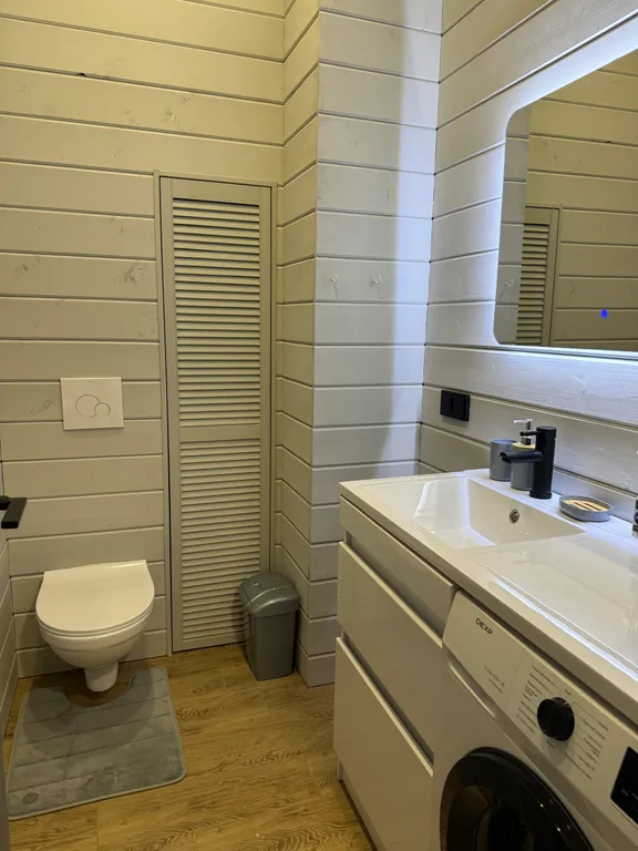 Коттедж Уютный коттедж с сауной и купелью — Бугры