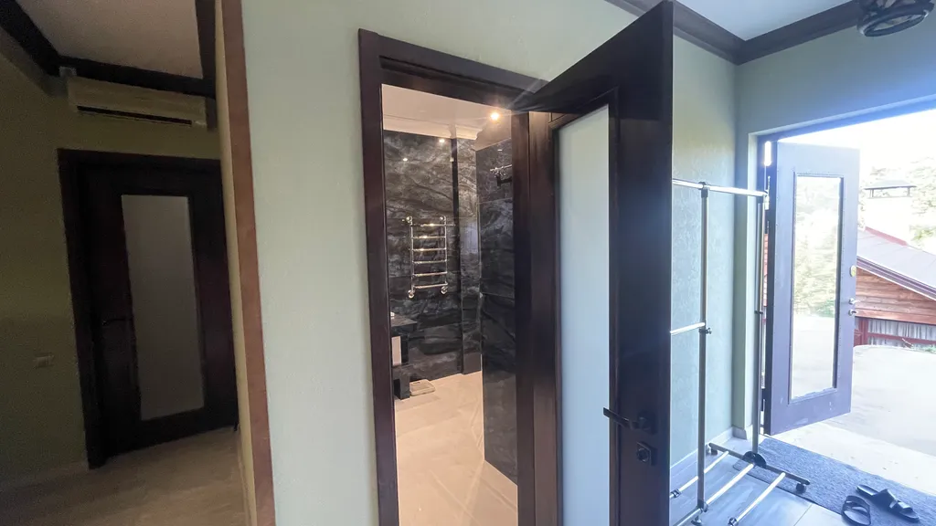 Весь 1-й этаж в частном доме в 400 м от моря, с мангалом и бассейном