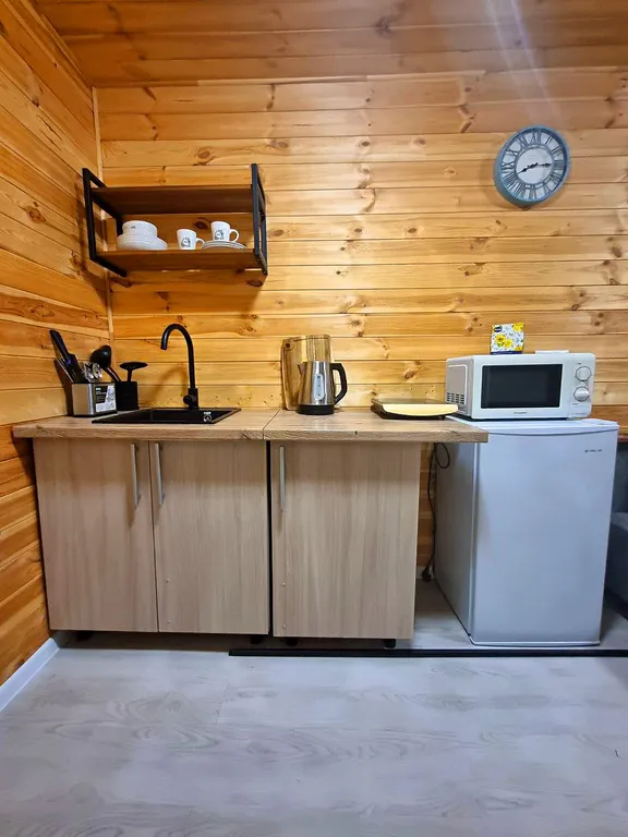 Коттедж Сканди-домик с панорамными окнами в горах у моря — Прасковеевка