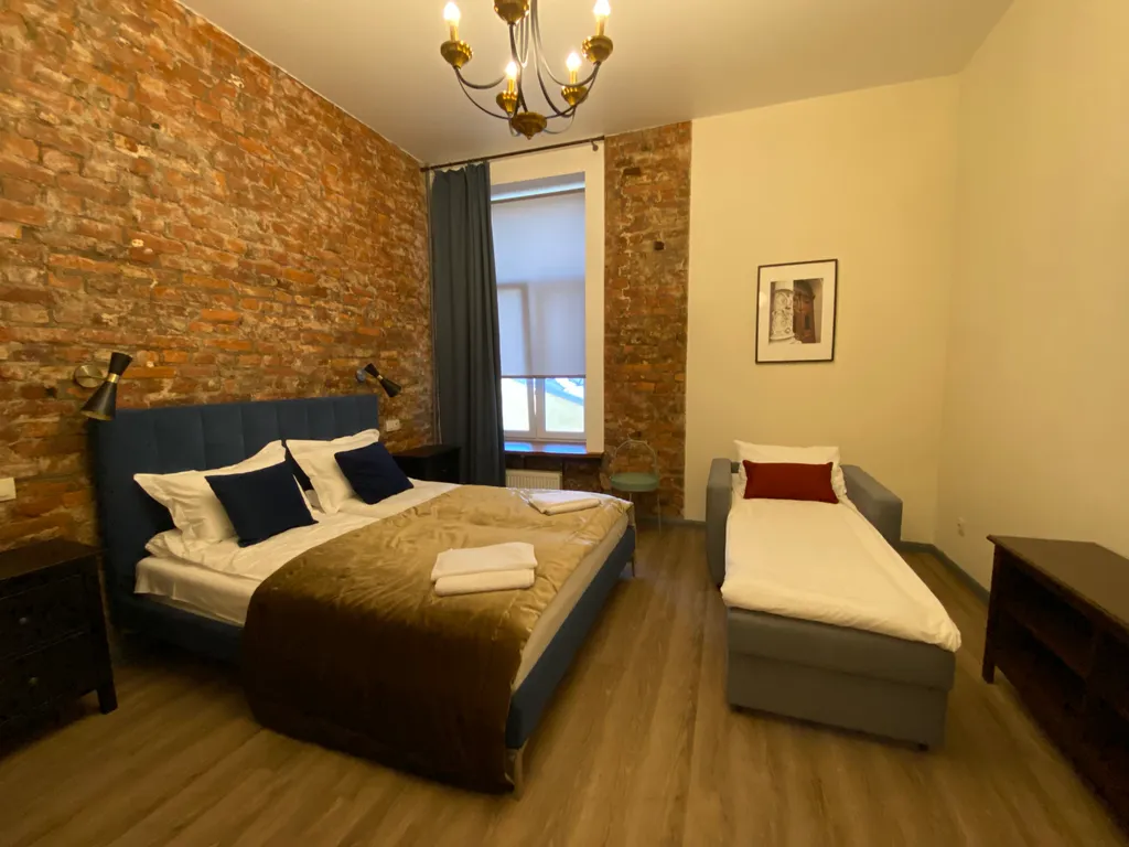 Квартира 4-комнатная Квартира — Санкт-Петербург