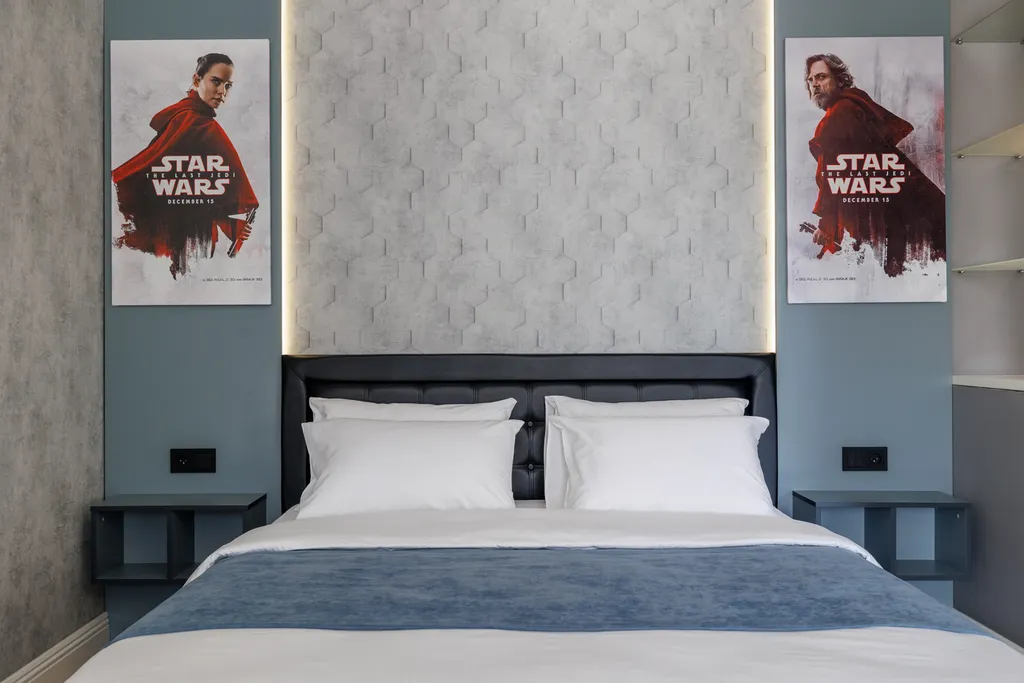 Киностудия - свежая студия с 65" Smart-TV