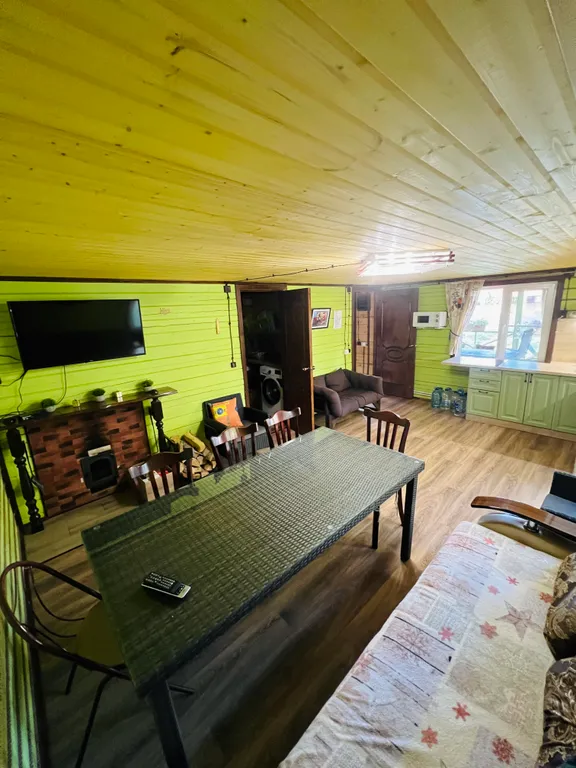 Дом в деревне с баней на дровах