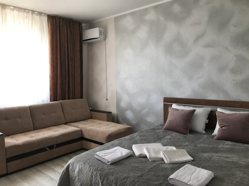 Квартира Квартира 1комн возле Планеты с деревянным балконом — Красноярск