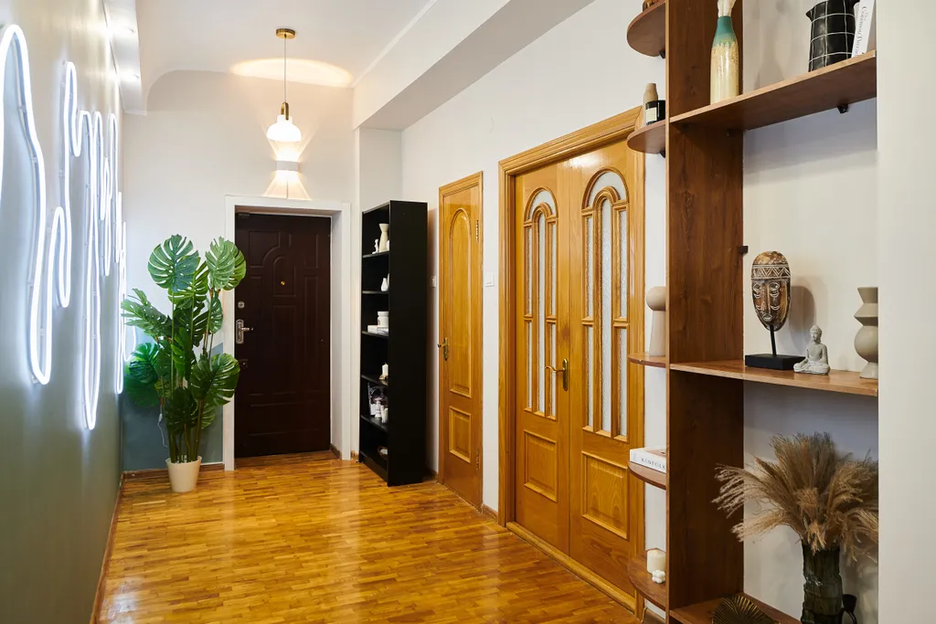 Двухуровневая с мансардой у Патриарших Прудов