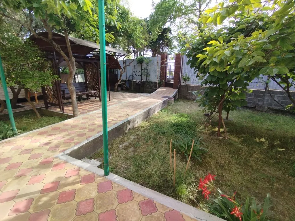 Квартира Комната улучшенный эконом на 3 человек с дополнительным местом — Лазаревское