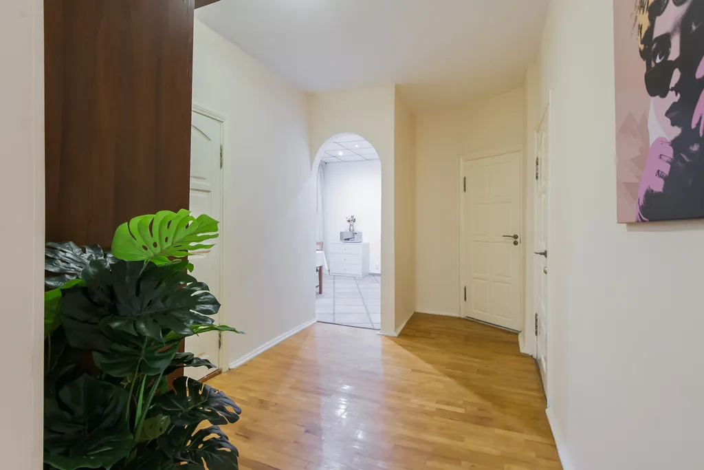 Шикарная пятикомнатная квартира у Кремля