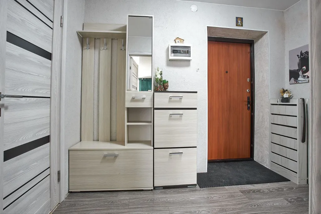 Светлая квартира с большой кроватью и Smart TV