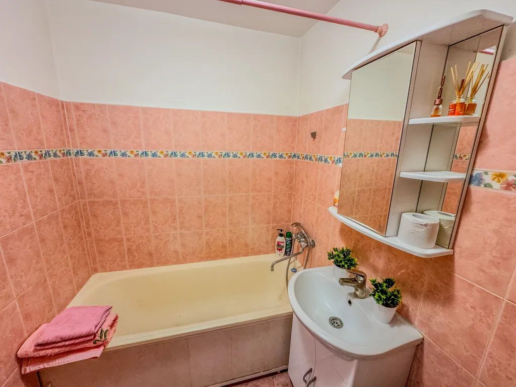 Апартаменты рядом с ДК Авангард