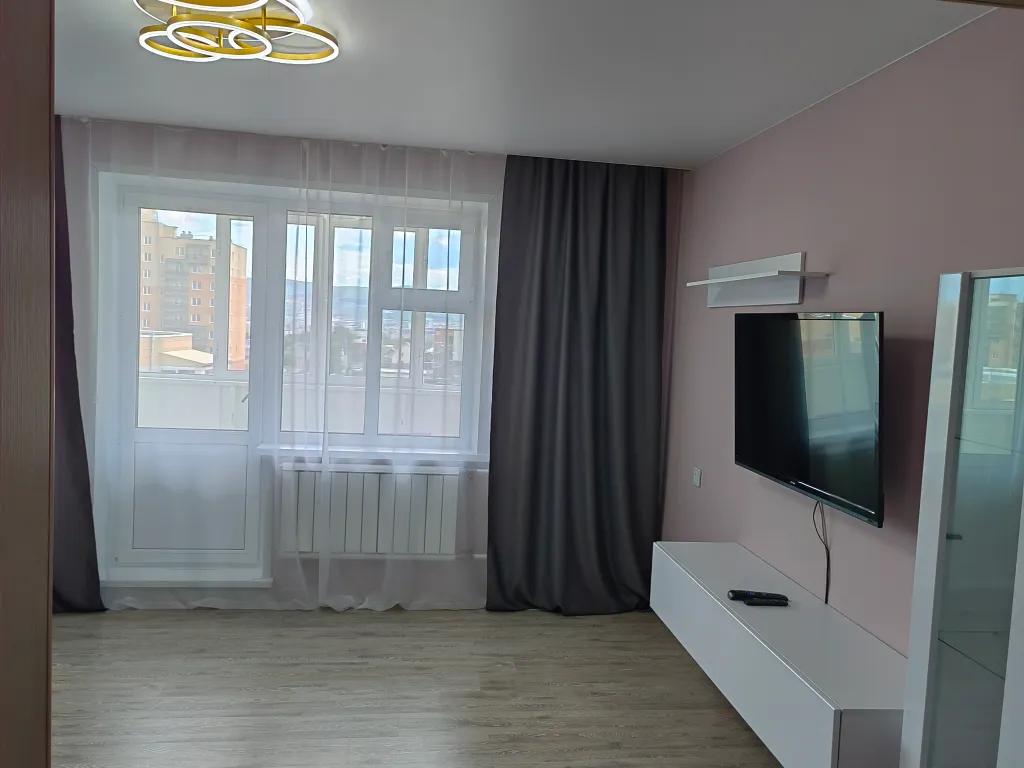 Квартира Уютная двухкомнатная квартира напротив ТЦ Зеленый — Красноярск