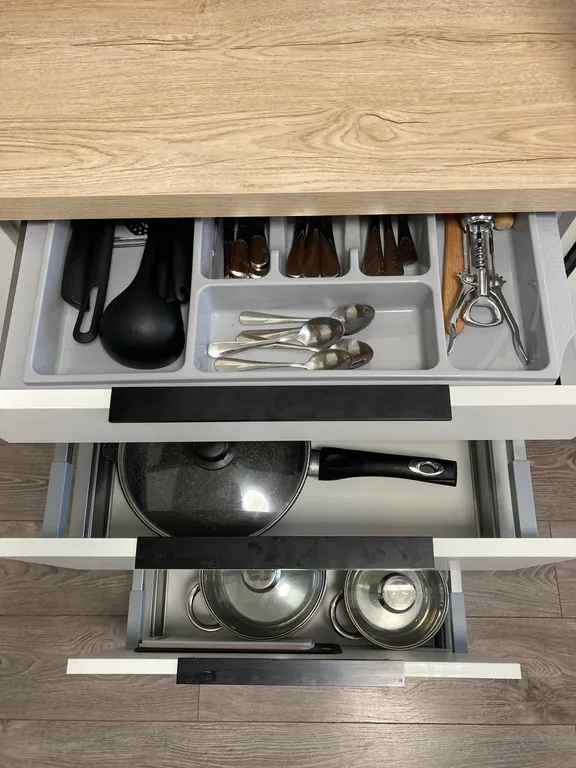 Квартира в новом доме с видом на бассейн и горы