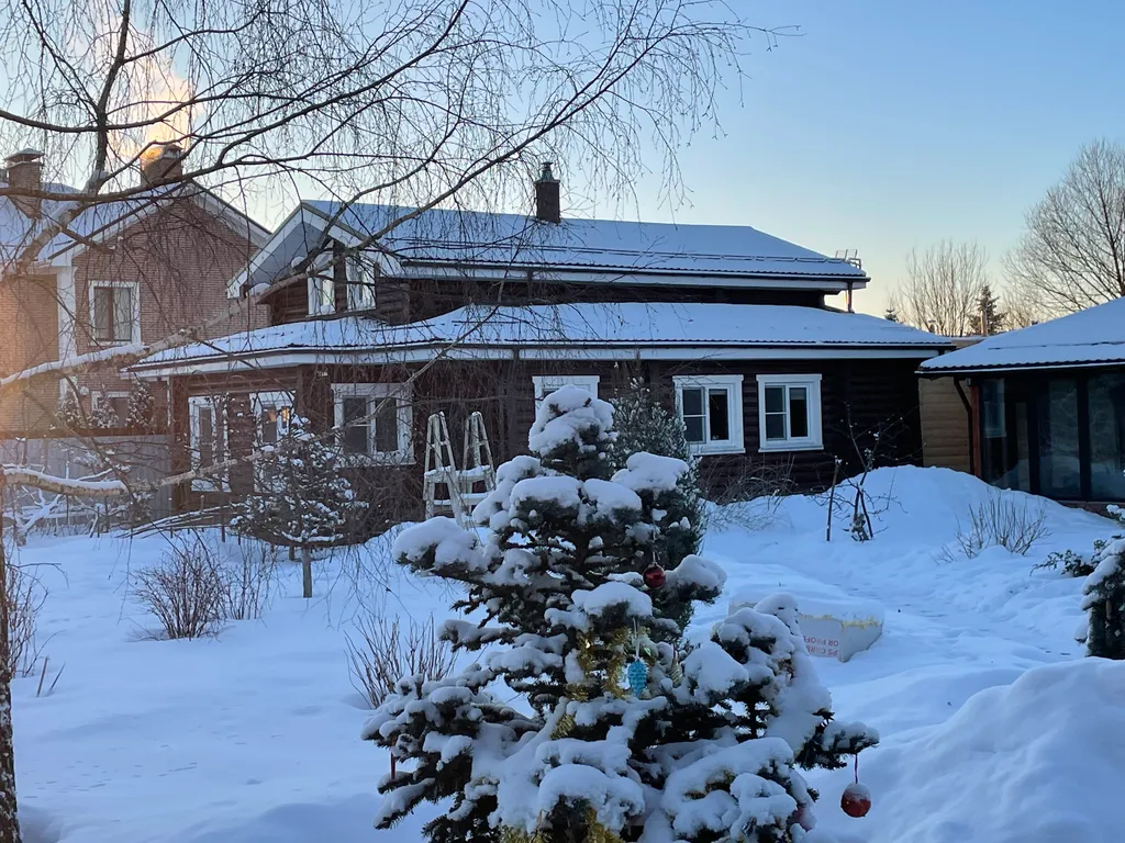 Дом из бревна с русской баней