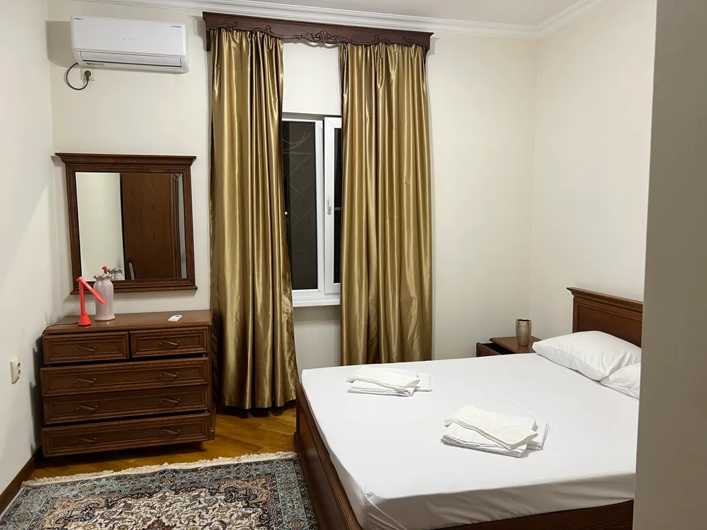 4-комнатная Квартира