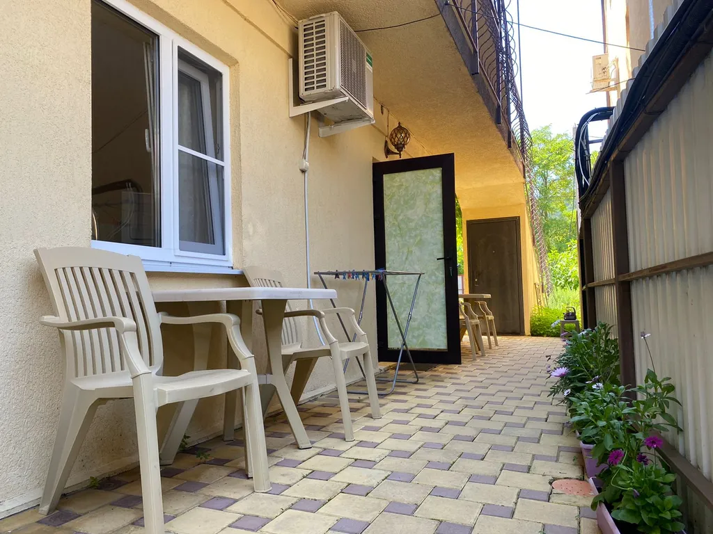 Номер 17м2 с кухней и санузлом