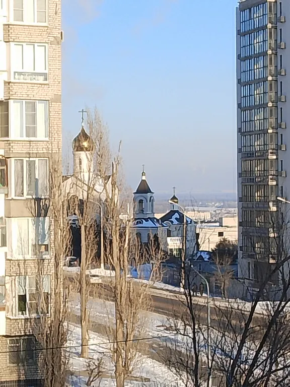 Удобная квартира в Центре, кухня 11 метров и большая открытая лоджия.