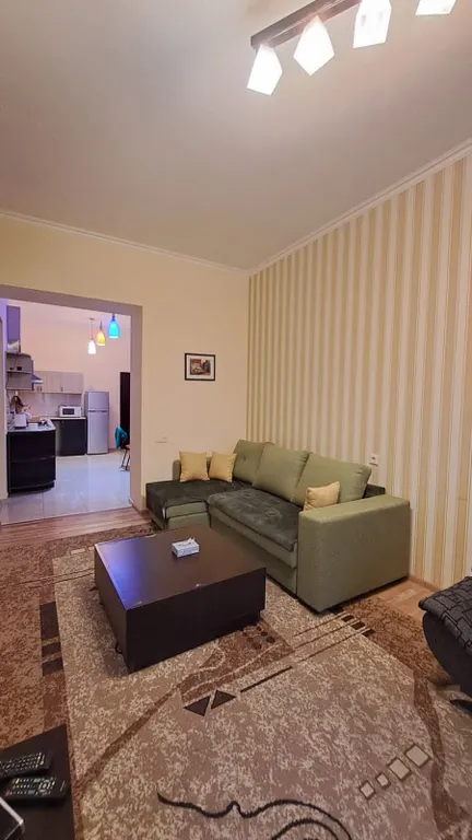 3-комнатная Квартира — аренда посуточно в Ереван