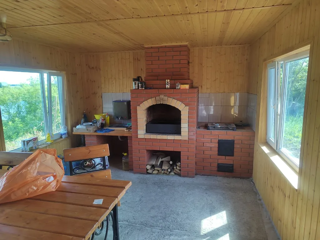 Уютный комплекс отдыха на берегу реки