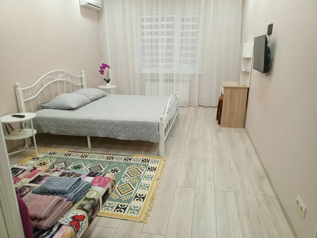 Квартира Светлая квартира в новом доме с новым ремонтом, с балконом — Элиста