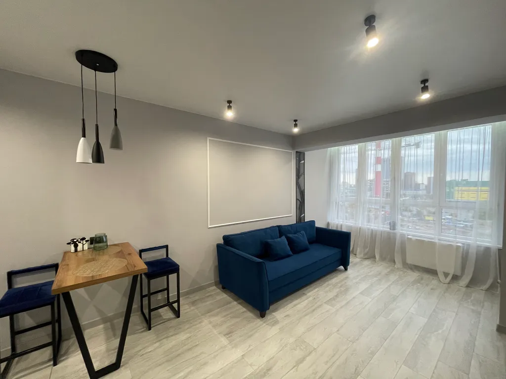 Роскошная квартира в центре мегаполиса с видом на собственный парк