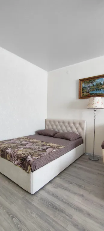 Новая двухкомнатная квартира район между ЖД вокзалом и центром