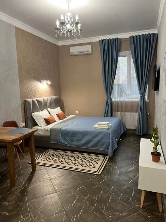 Квартира студия в центре города — аренда посуточно в Таганрог