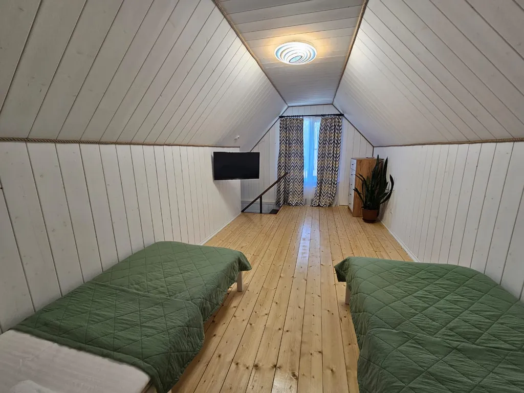 Дом с бассейном