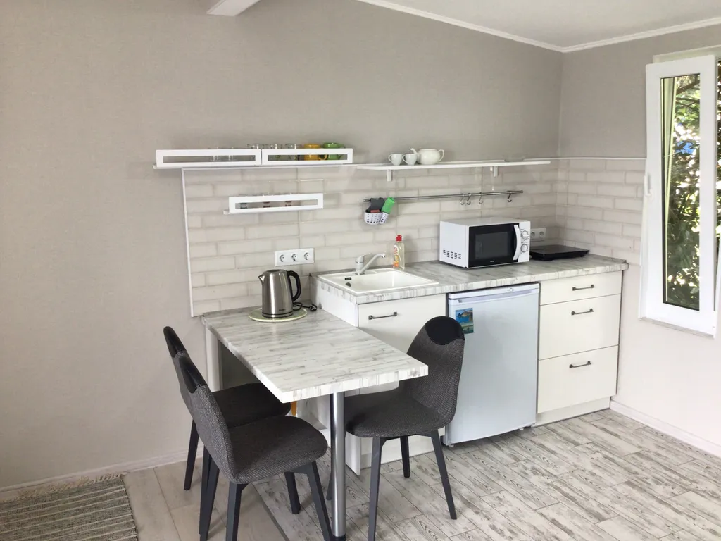 Квартира с балконом и видом на море