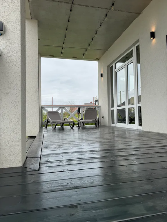 Домик у моря