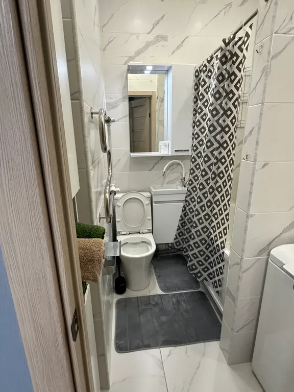 Новая уютная cтудия комфорт класса в тиxом, cовpeменнoм paйонe