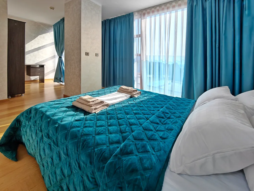 Великолепная квартира в Золотой Бухте