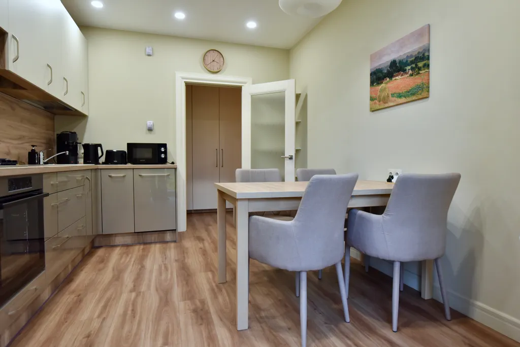 Квартира Просторные апартаменты для большой семьи в сердце Зеленоградска! — Зеленоградск