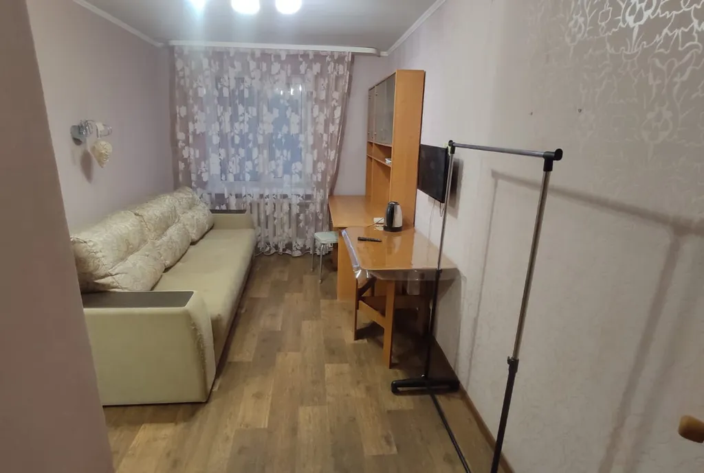 Комната в квартире с хозяином