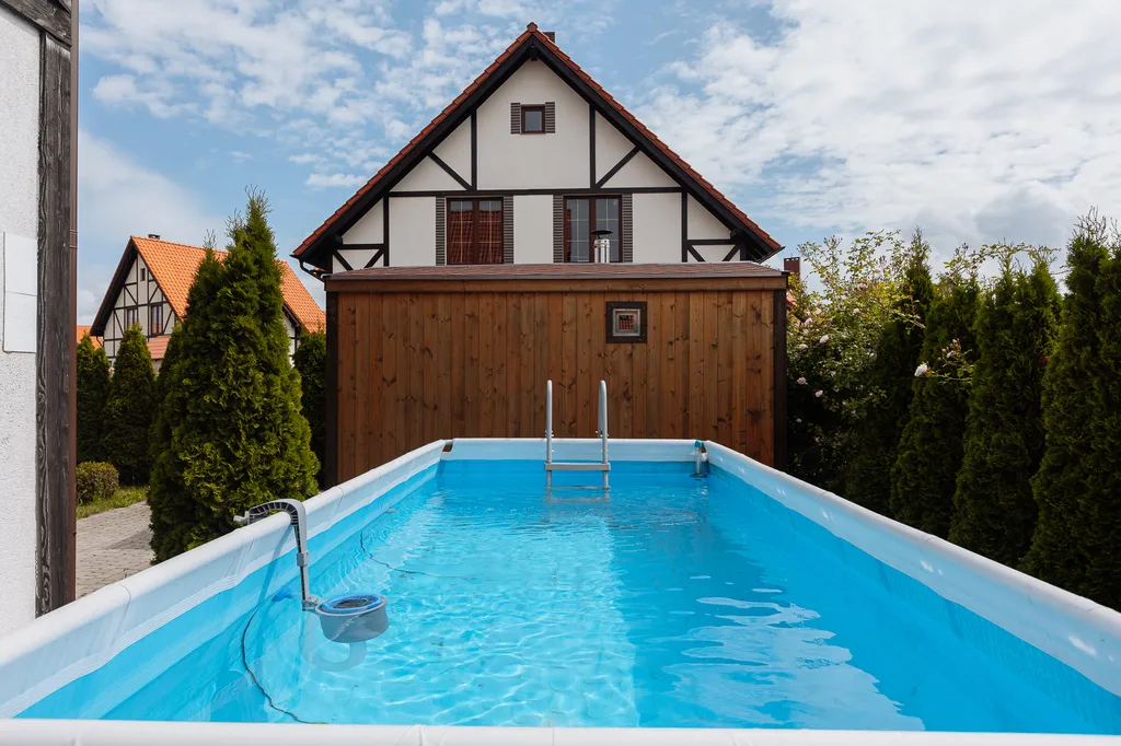 Таунхаус с бассейном у моря