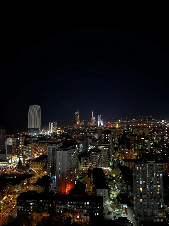 Квартира Апартаменты с шикарными видами и отдельной спальней — Батуми