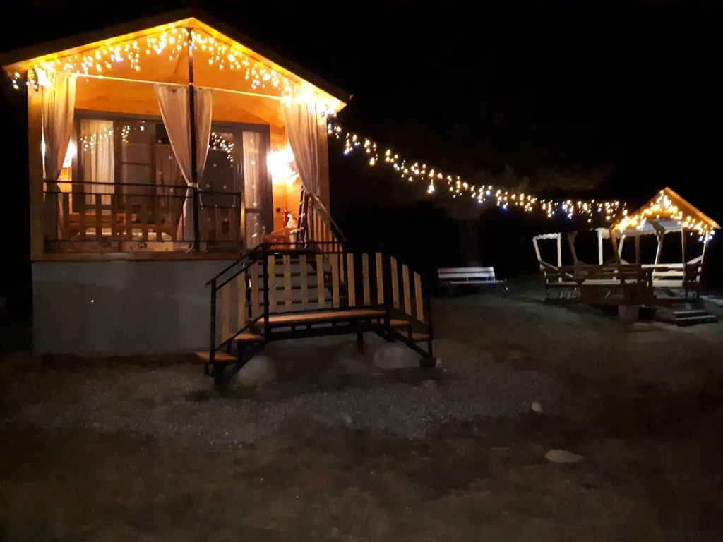 Коттедж Домик-усадьба с панорамным видом на лес и горы — Архыз