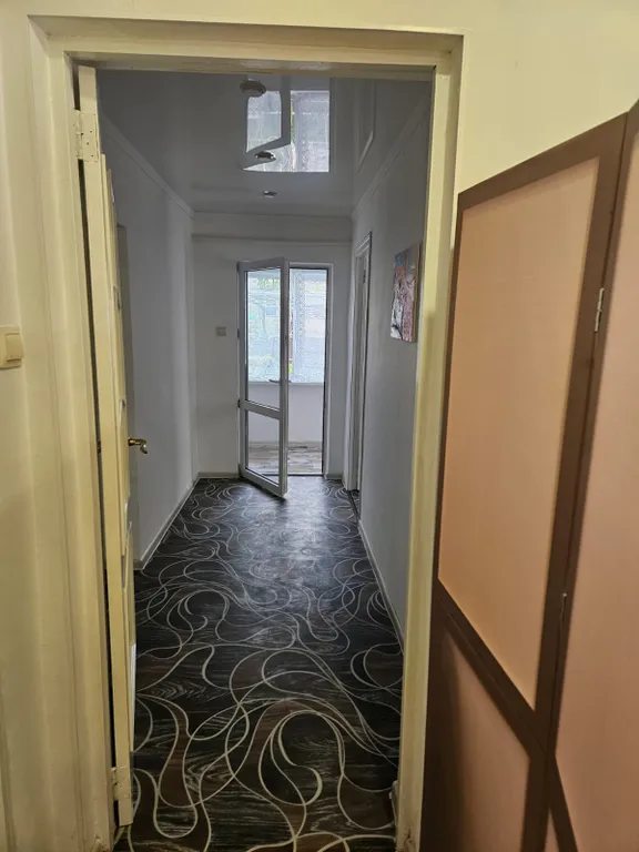 Дом в долине вязов