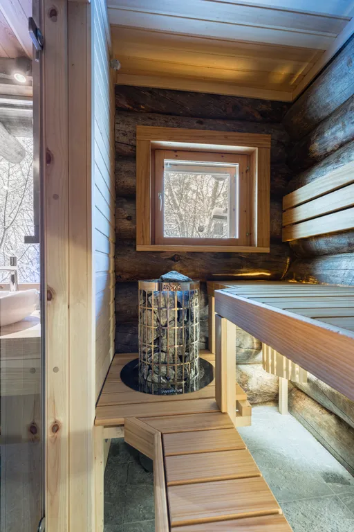 Дом из бревна kelo