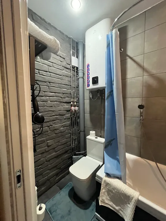 Апартаменты логово румс двухкомнатные пятиместные