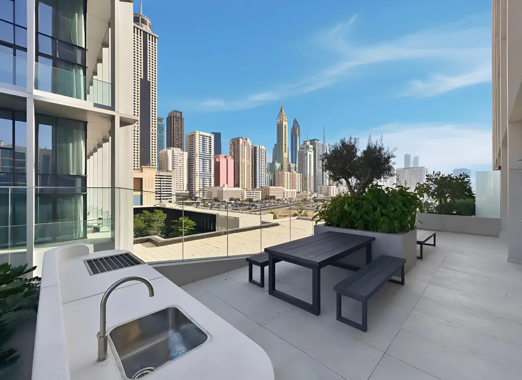 Дизайнерские апартаменты с бассейном на крыше