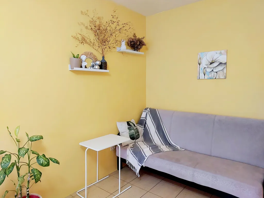 Солнечные апартаменты в спальном районе города