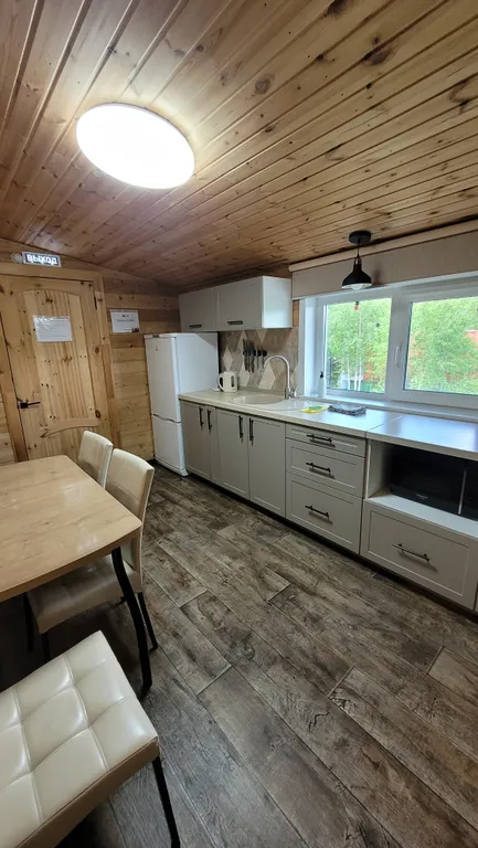 Апартаменты 2-х комнатные. Половина дома с отдельным входом