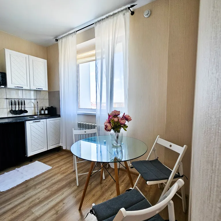 Квартира с балконом и 5-ю раздельными спальными местами. Кофемашина