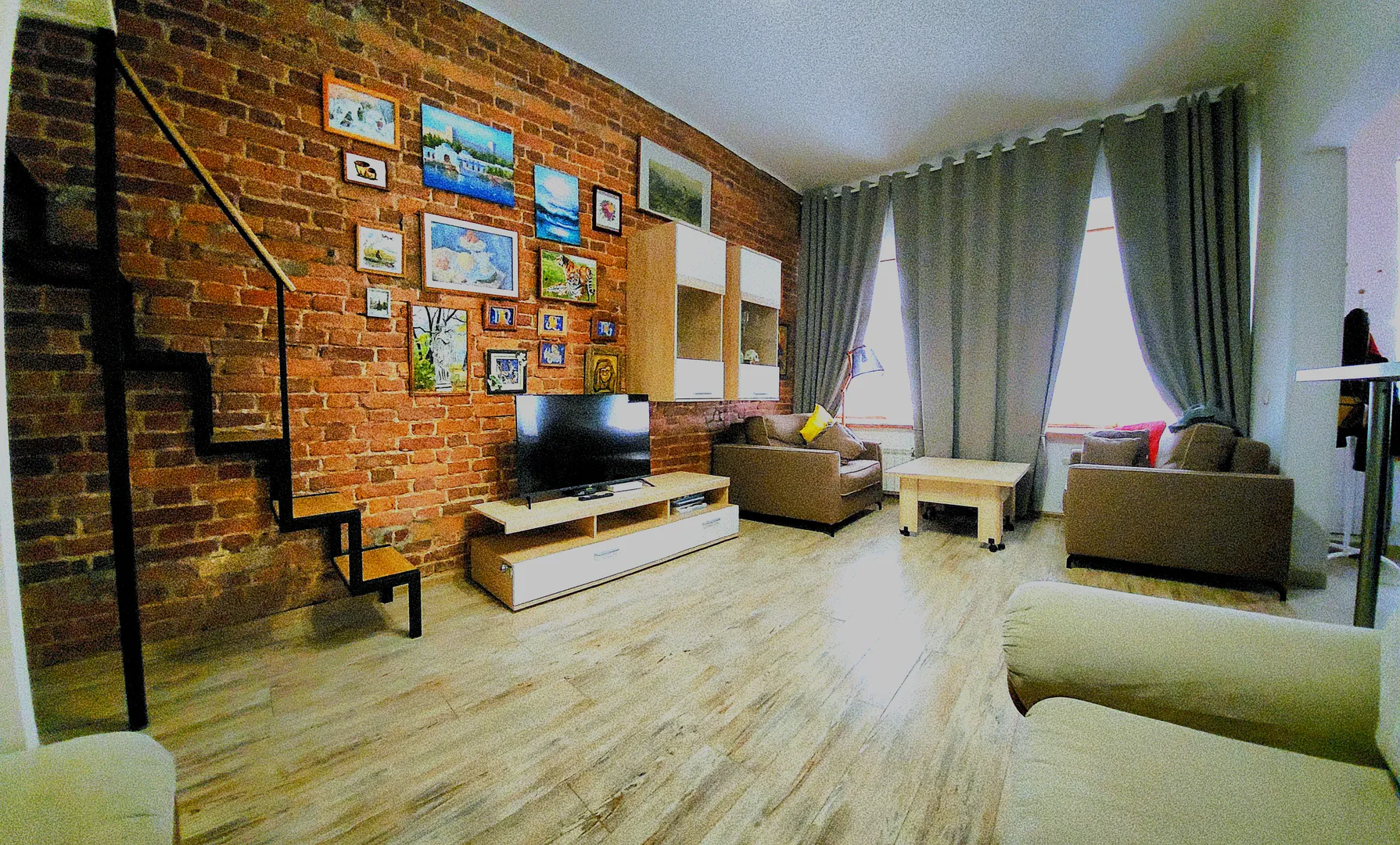 Фото