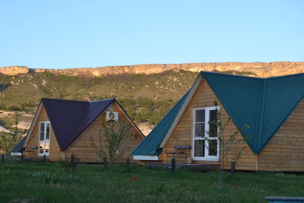 Коттедж у Белой Скалы с беседкой — аренда посуточно в Белогорск