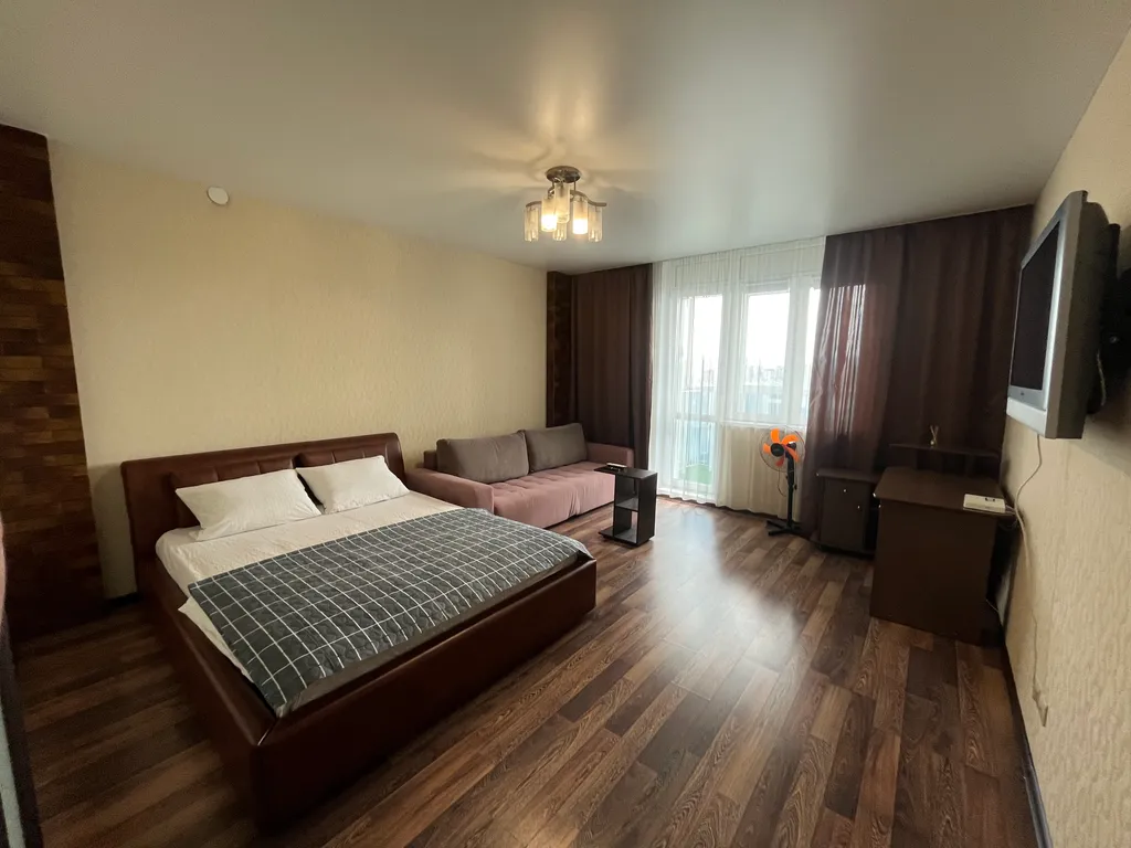 Квартира Уютная квартира напротив трц планета — Красноярск