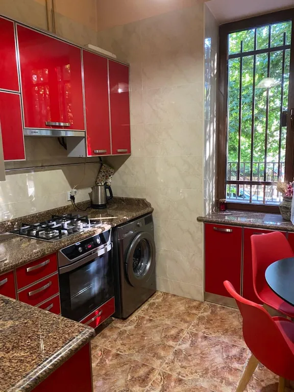 Квартира с прекрасной террасой видом на парк