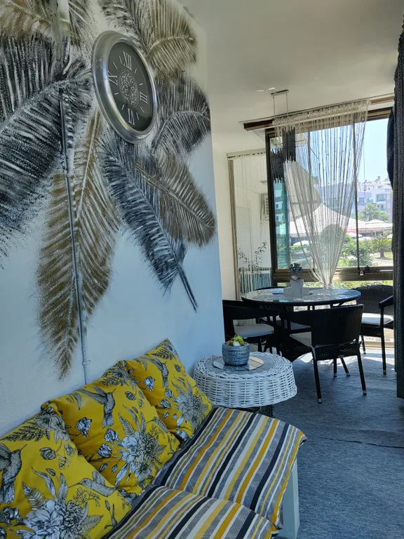 Шикарная двухкомнатная квартира со всеми удобствами