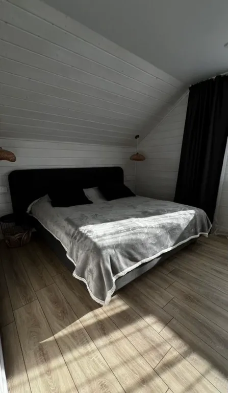 Домик с сауной у леса