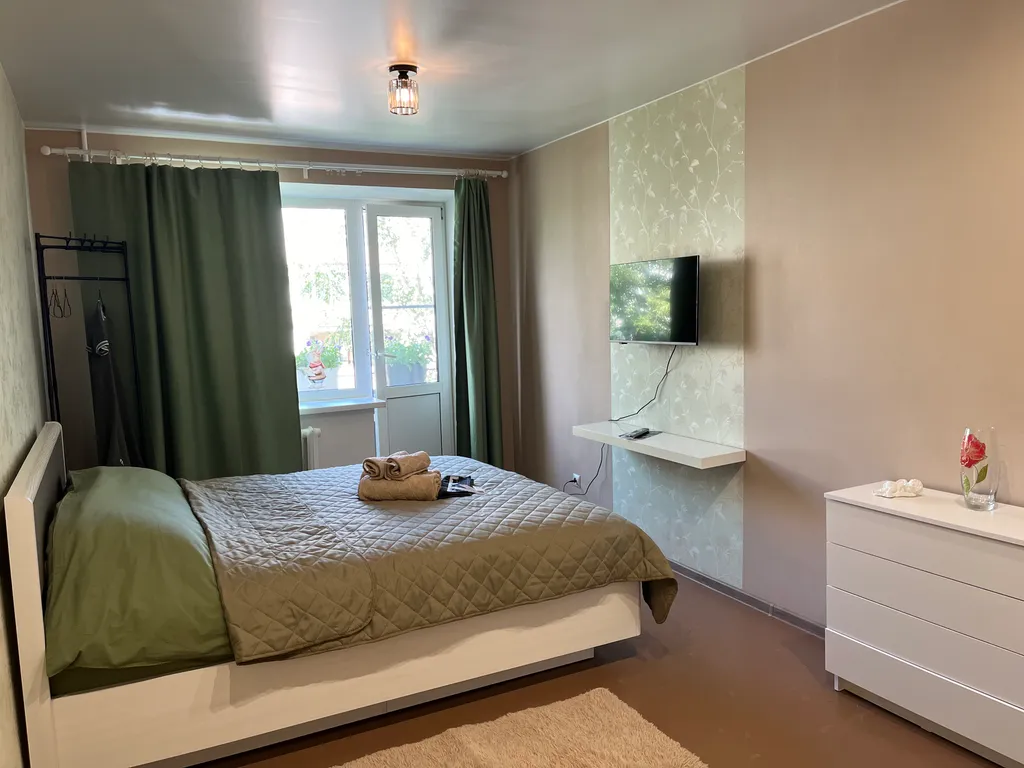 Грин Дрим (Green dream), уютная, душевная квартира в центре города