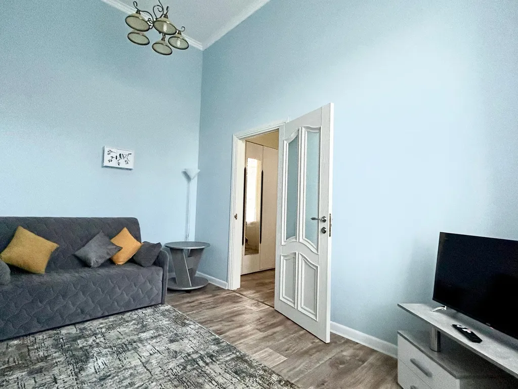 Квартира в центре на набережной с видом на волгу