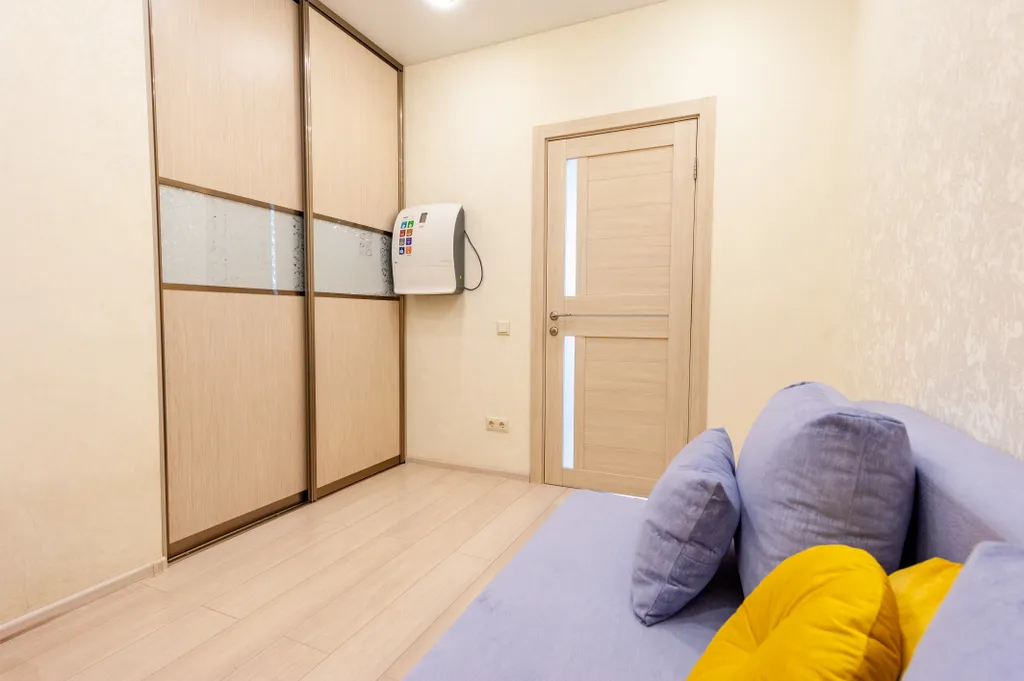 Евротрешка рядом с МТЛ Ареной и пляжем реки Волга